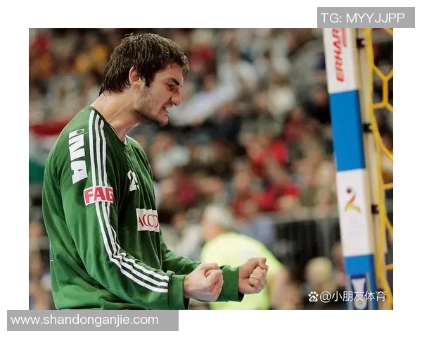 足球天才崛起：以球场上的超凡表现征服世界的传奇人物