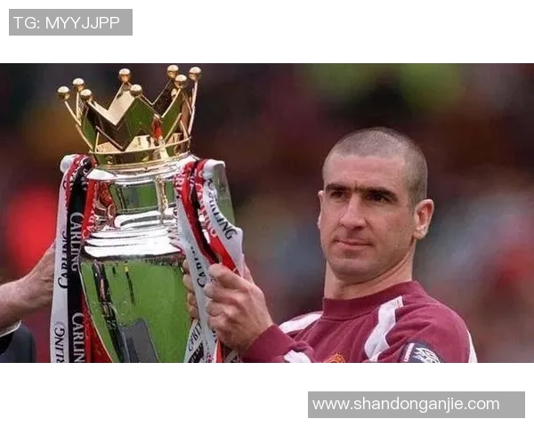 坎通纳传奇足球巨星头像展现独特魅力与球场风采 坎通纳传奇足球巨星头像展现独特魅力与球场风采