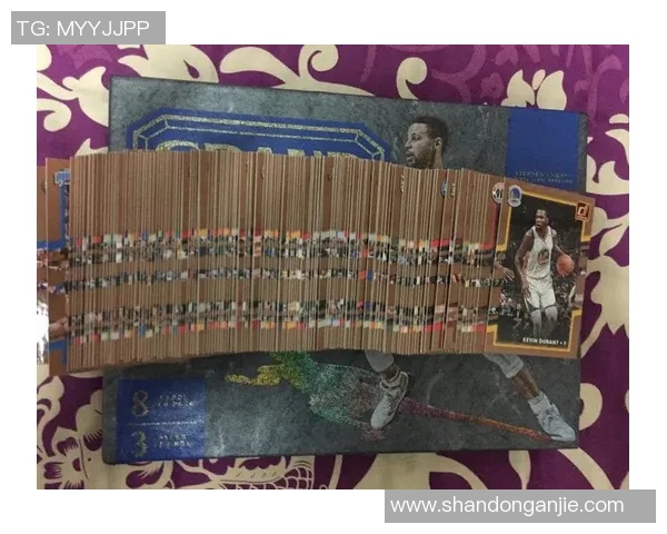 聚焦足球球星卡杜蕾斯亚洲版独特魅力与收藏价值深度解析 聚焦足球球星卡杜蕾斯亚洲版独特魅力与收藏价值深度解析